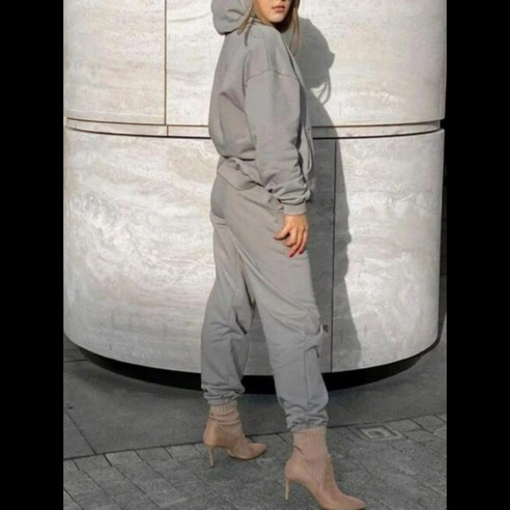 2 Pc Outfit Grey Hooded Sweatshirt W/ Kangaroo Pockets W/Drawstring Sweatpants